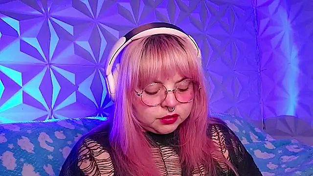 Snapshot of Satyn_doll chatting on March 8, 2026, 12:27 am Satyn doll online show from March 8, 2026, 12:27 am