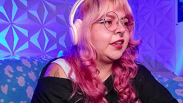 Snapshot of Satyn_doll chatting on March 10, 2026, 12:58 am Satyn doll online show from March 10, 2026, 12:58 am