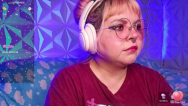 Snapshot of Satyn_doll chatting on March 14, 2026, 10:05 pm Satyn doll online show from March 14, 2026, 10:05 pm