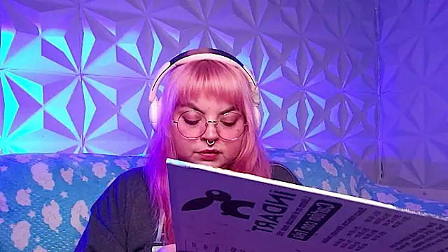 Snapshot of Satyn_doll chatting on April 10, 2026, 11:12 pm Satyn doll online show from April 10, 2026, 11:12 pm