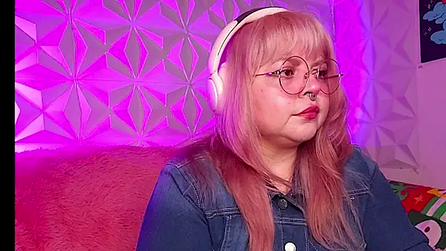 Snapshot of Satyn_doll chatting on January 16, 2026, 12:36 am Satyn doll online show from January 16, 2026, 12:36 am