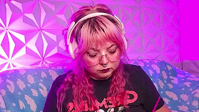 Snapshot of Satyn_doll chatting on February 28, 2026, 11:59 pm Satyn doll online show from February 28, 2026, 11:59 pm