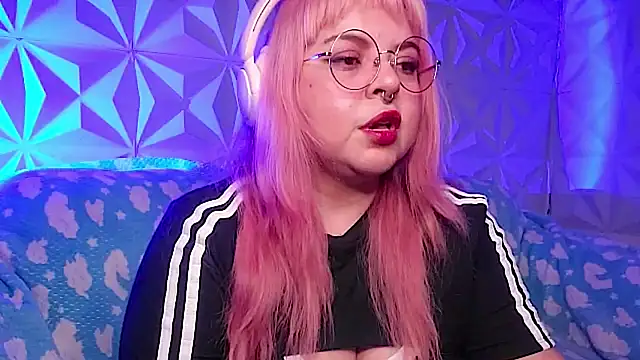 Snapshot of Satyn_doll chatting on April 12, 2026, 12:14 am Satyn doll online show from April 12, 2026, 12:14 am