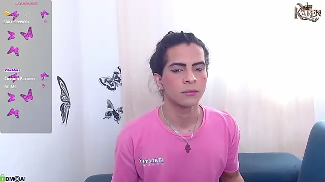 karen sofia  online show from September 18, 2025, 8:23 pm