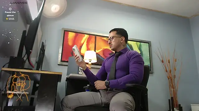 Snapshot of randyluke chatting on April 28, 2026, 7:29 pm randyluke online show from April 28, 2026, 7:29 pm
