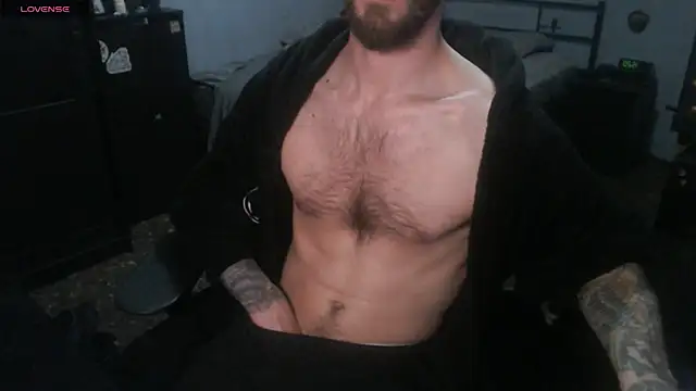 Snapshot of SexxxyLouis chatting on December 16, 2025, 2:21 pm SexxxyLouis online show from December 16, 2025, 2:21 pm