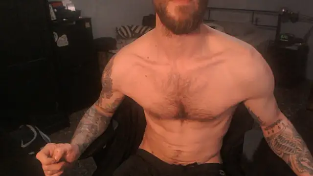 Snapshot of SexxxyLouis chatting on February 27, 2026, 9:09 am SexxxyLouis online show from February 27, 2026, 9:09 am