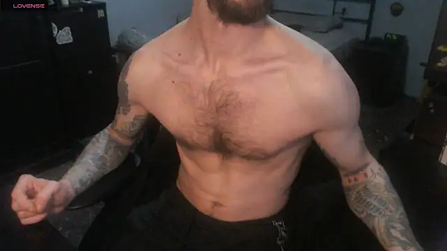 Snapshot of SexxxyLouis chatting on December 14, 2025, 11:16 am SexxxyLouis online show from December 14, 2025, 11:16 am