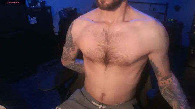 SexxxyLouis online show from November 2, 2025, 9:09 pm