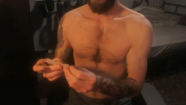 SexxxyLouis online show from March 31, 2026, 7:27 pm