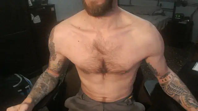 Snapshot of SexxxyLouis chatting on February 24, 2026, 8:26 am SexxxyLouis online show from February 24, 2026, 8:26 am