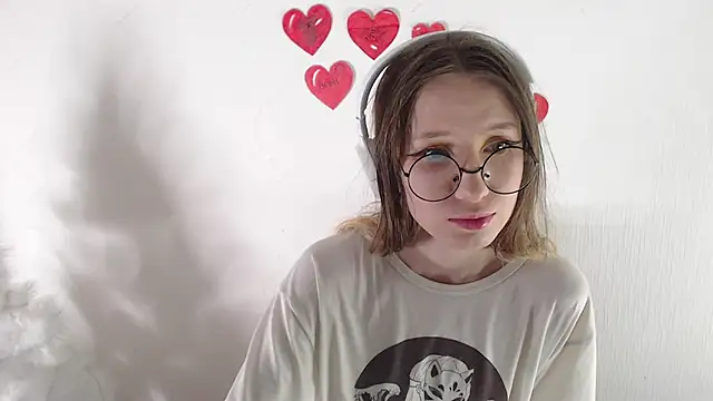 Snapshot of _Hanna_Moon_ chatting on March 7, 2026, 8:10 am Hanna Moon online show from March 7, 2026, 8:10 am