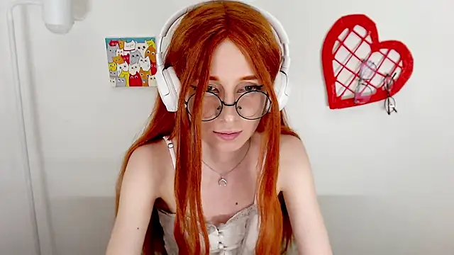  Hanna Moon  online show from July 1, 2026, 1:44 pm