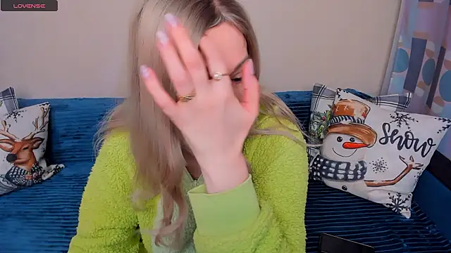 EllenMoore online show from February 28, 2026, 3:06 am