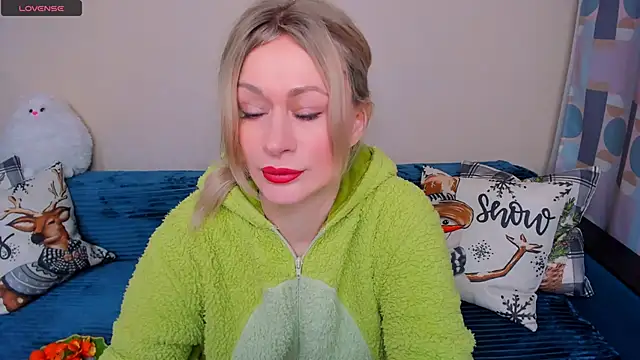 EllenMoore online show from March 5, 2026, 3:14 am