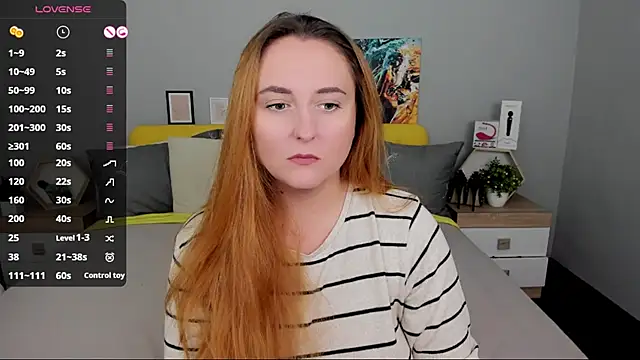 Snapshot of BabeLessi chatting on November 2, 2025, 6:24 pm BabeLessi online show from November 2, 2025, 6:24 pm