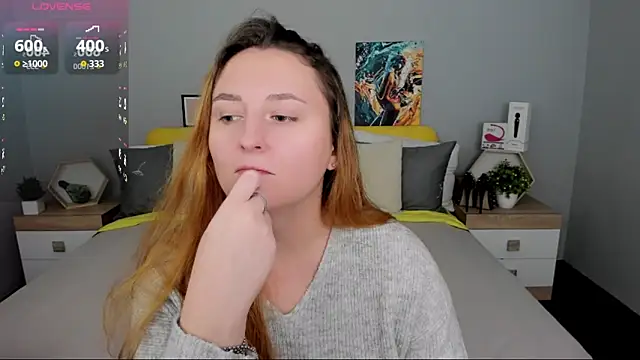 BabeLessi online show from December 14, 2025, 4:12 pm