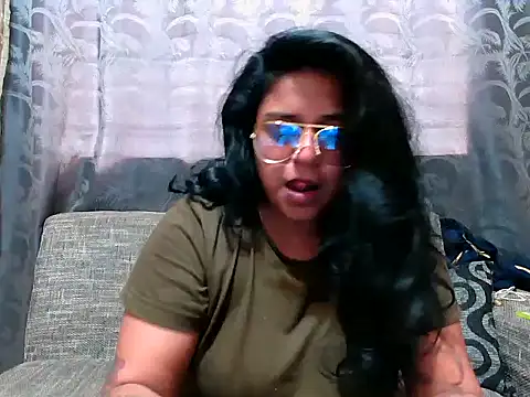 Snapshot of indianishkq7 chatting on January 20, 2025, 10:07 am indianishkq7 online show from January 20, 2025, 10:07 am