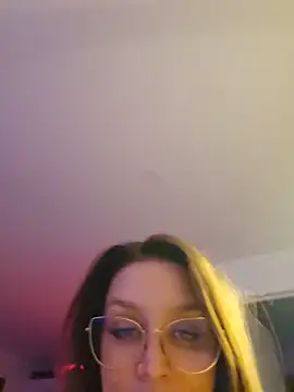 Snapshot of LilyOrion chatting on May 15, 2026, 10:52 pm LilyOrion online show from May 15, 2026, 10:52 pm