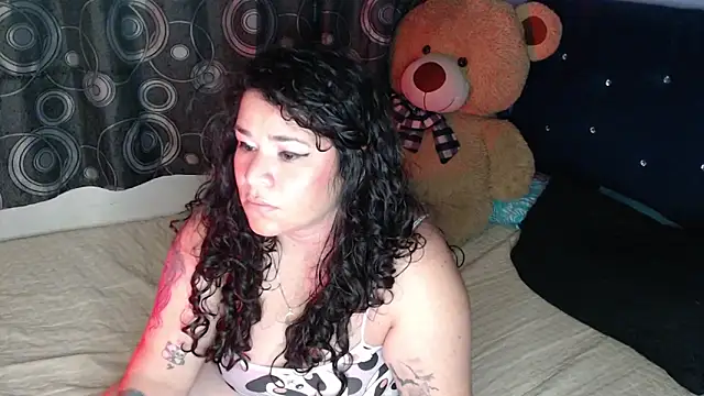 ANGELIQUE KLANE online show from May 9, 2026, 4:27 am