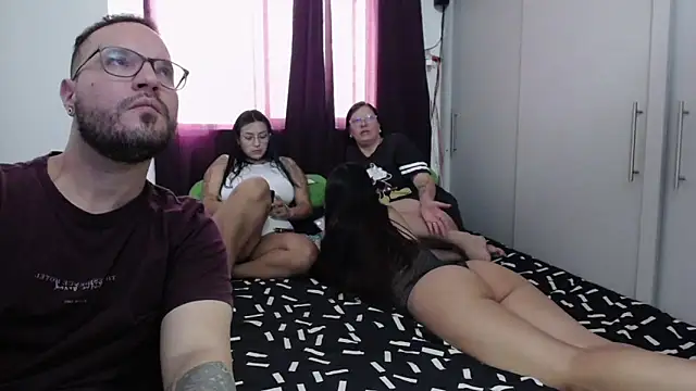 sgmr online show from December 14, 2025, 2:33 pm