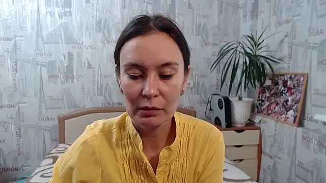 GinaQSoul online show from October 2, 2025, 9:23 am