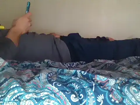 Snapshot of Bwc4u2Ride chatting on December 10, 2024, 2:39 pm Bwc4u2Ride online show from December 10, 2024, 2:39 pm