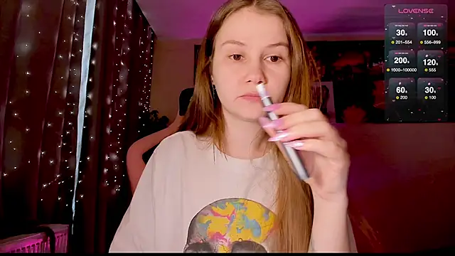 Snapshot of GoodWitch_ chatting on February 15, 2025, 7:27 am GoodWitch online show from February 15, 2025, 7:27 am