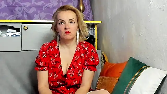 KateConner online show from April 7, 2026, 7:48 pm