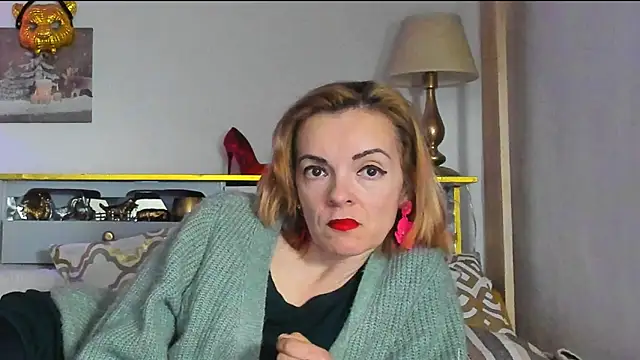 KateConner online show from March 19, 2025, 10:53 pm