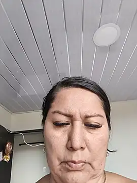 Brenda Berck  online show from May 18, 2026, 7:51 pm