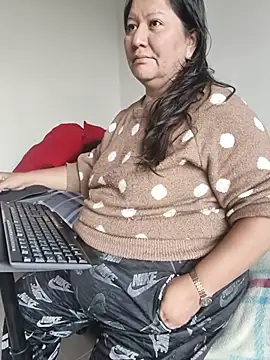 Brenda Berck  online show from June 24, 2026, 11:42 am