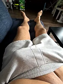 vikki432 online show from February 25, 2026, 5:02 pm