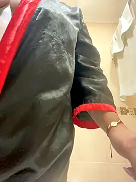 Fancyxlove online show from October 11, 2025, 12:39 pm