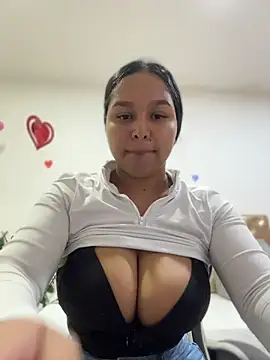 Snapshot of Fancyxlove chatting on July 9, 2026, 12:26 pm Fancyxlove online show from July 9, 2026, 12:26 pm