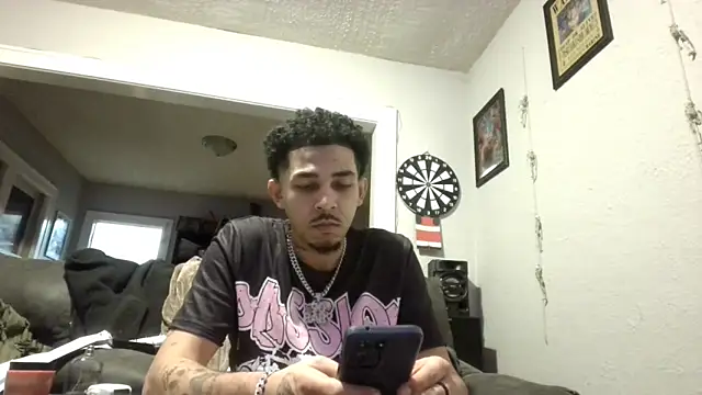 Snapshot of bigdickjojo69 chatting on February 14, 2026, 5:29 am bigdickjojo69 online show from February 14, 2026, 5:29 am