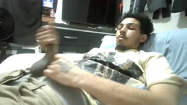 bigdickjojo69 online show from April 1, 2026, 8:28 pm