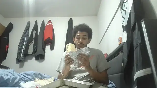 bigdickjojo69 online show from April 15, 2026, 2:28 am