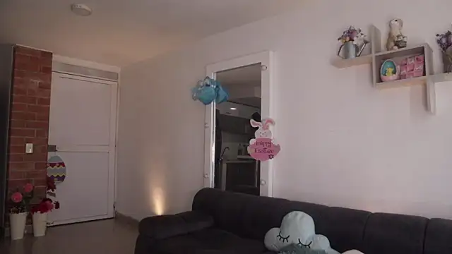  Vahos  online show from April 7, 2026, 5:15 pm