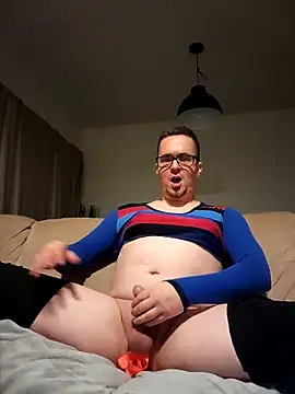 Snapshot of Furax514 chatting on January 1, 2025, 11:40 pm Furax514 online show from January 1, 2025, 11:40 pm