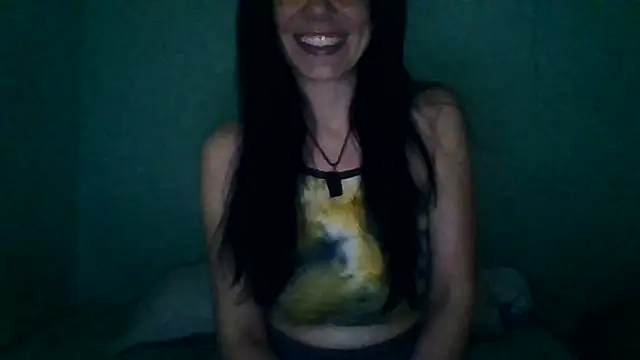 chicacastilla online show from May 9, 2026, 7:45 am