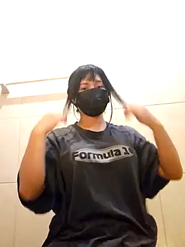 Snapshot of Latin_summer chatting on January 16, 2026, 9:30 pm Latin summer online show from January 16, 2026, 9:30 pm