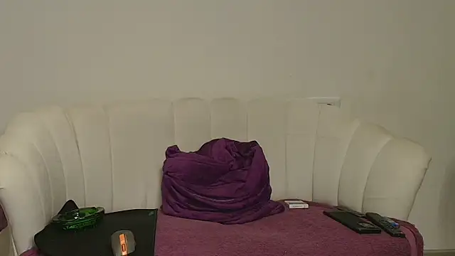 Snapshot of MauroTwin chatting on March 8, 2026, 5:49 pm MauroTwin online show from March 8, 2026, 5:49 pm