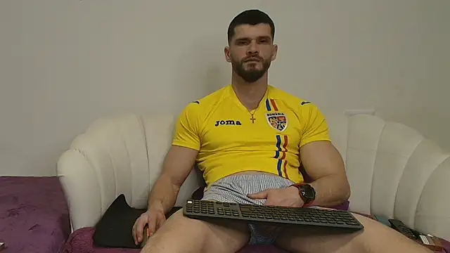 Snapshot of MauroTwin chatting on March 9, 2026, 7:06 pm MauroTwin online show from March 9, 2026, 7:06 pm