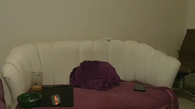 Snapshot of MauroTwin chatting on March 14, 2026, 5:19 pm MauroTwin online show from March 14, 2026, 5:19 pm