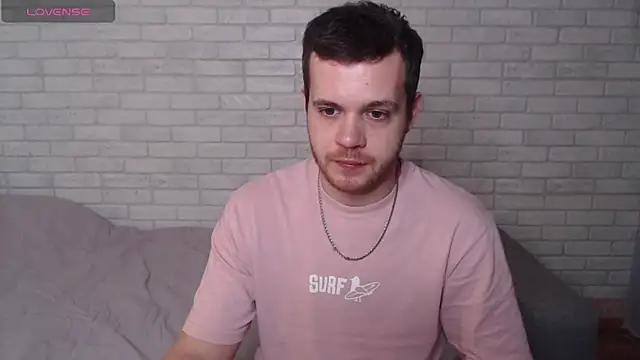 Alexxx horny online show from May 8, 2026, 8:01 pm