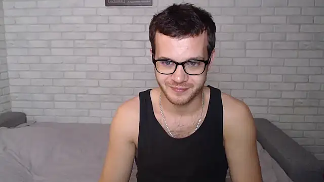 Alexxx horny online show from October 10, 2025, 7:47 pm