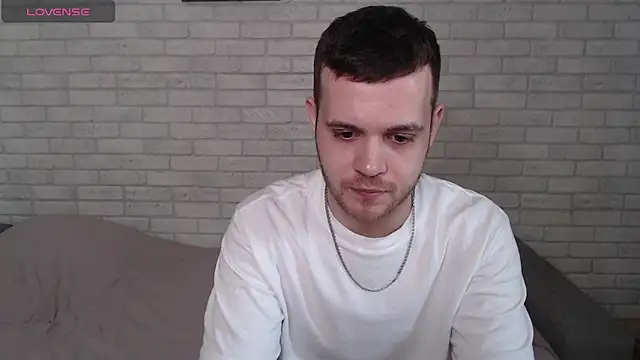 Alexxx horny online show from May 18, 2026, 9:25 am