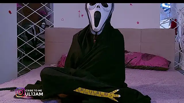 juli jam online show from October 31, 2025, 9:00 pm