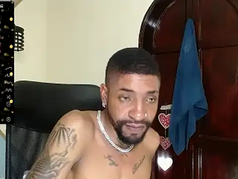 Snapshot of kilian_xx chatting on February 22, 2025, 7:03 pm kilian xx online show from February 22, 2025, 7:03 pm